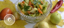 маринованный салат из зеленых помидор